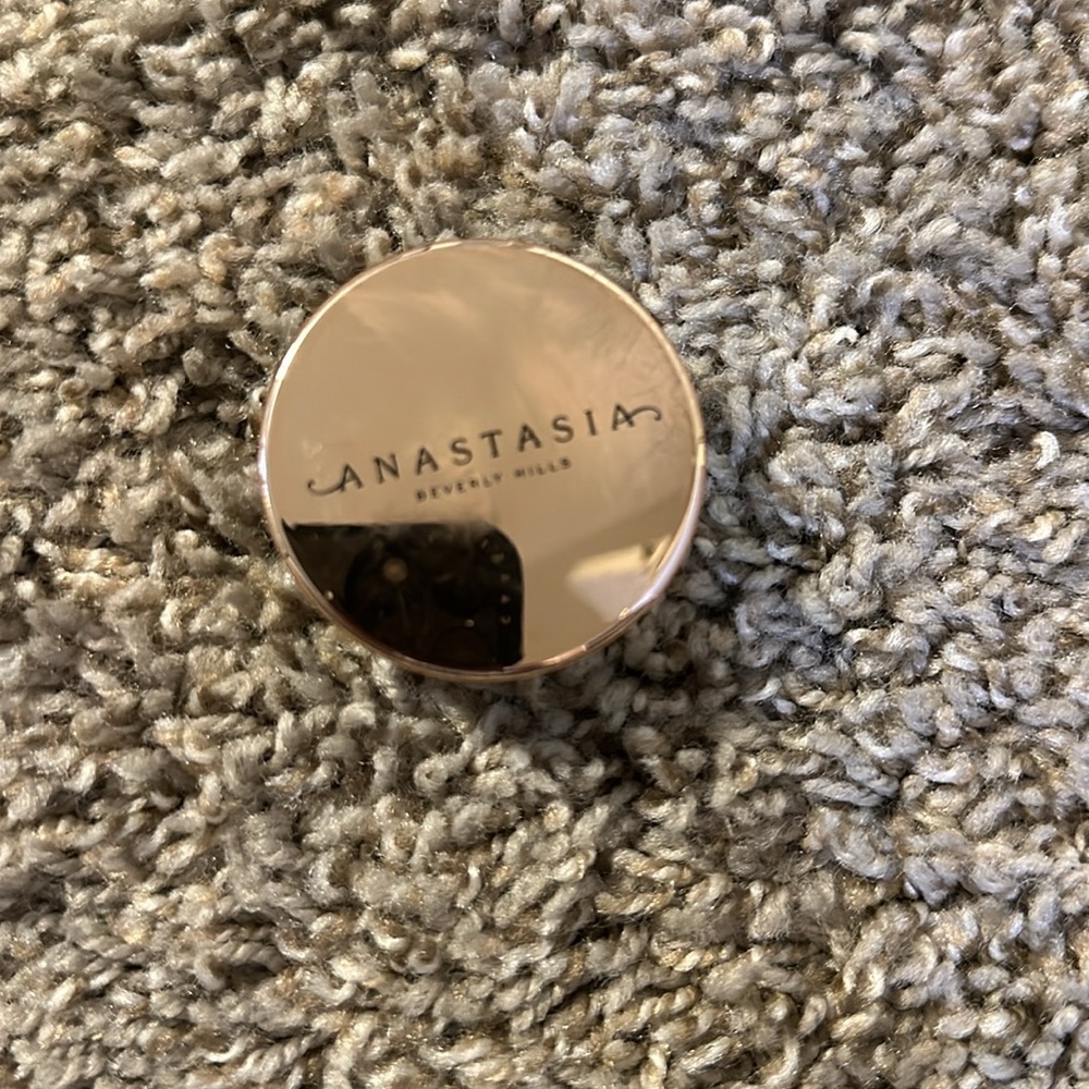 Anastasia Beverly Hills
Brow Freeze® Extreme Hold Laminated-Look Sculpting wax